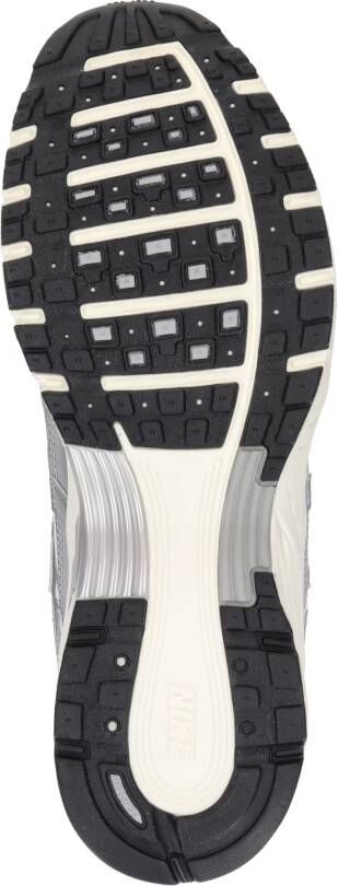 Nike Sportswear Sneakers laag 'P-6000'