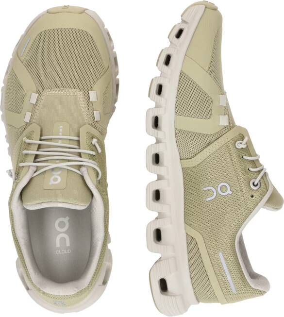 On Sneakers laag