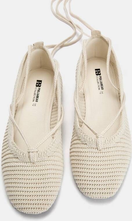 Pull&Bear Ballerina met riempjes