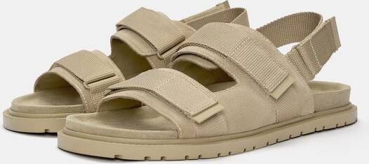 Pull&Bear Sandalen