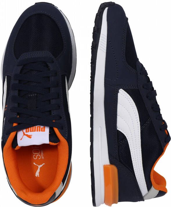Puma Sneakers
