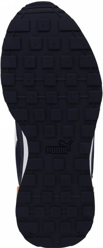 Puma Sneakers