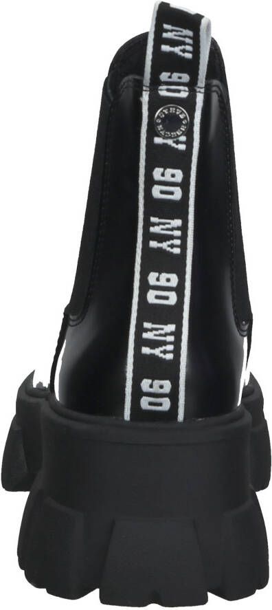 Steve Madden Chelsea boots