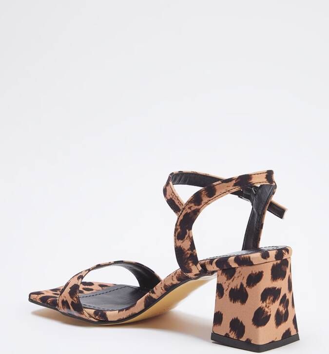Trendyol Sandalen met riem