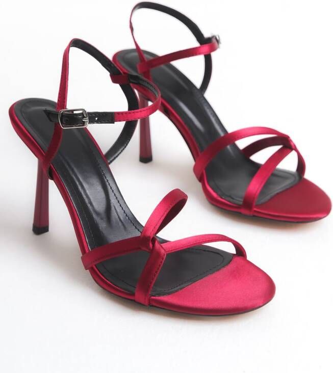 Trendyol Sandalen met riem