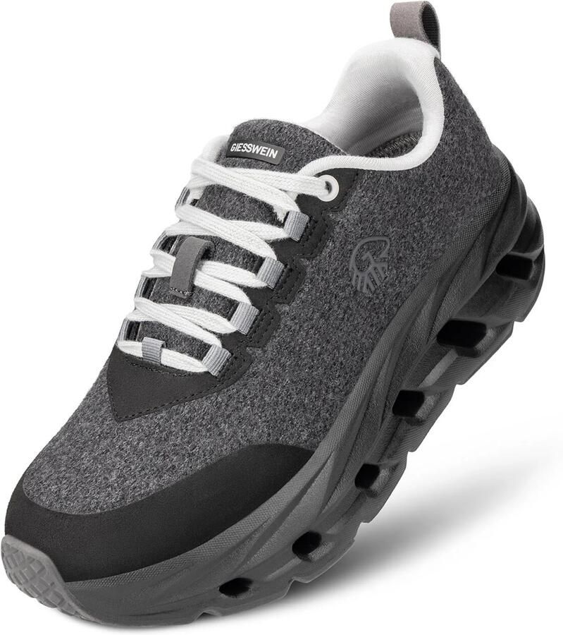 GIESSWEIN Sneakers laag 'Dream' zwart gemêleerd