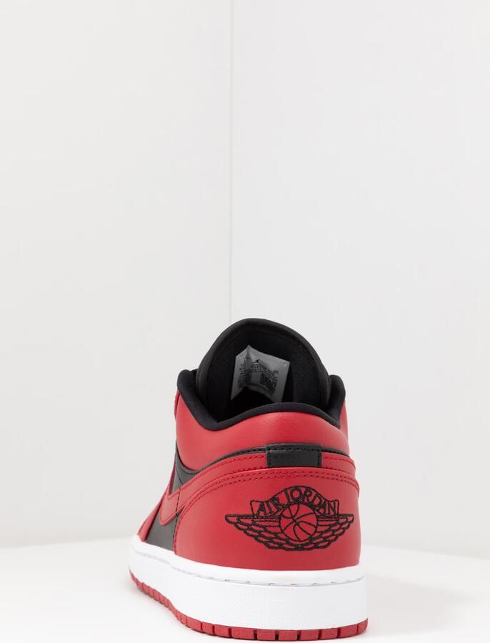 Nike Lage Sneakers Air Jordan 1 Low Reverse Bred - Foto 4