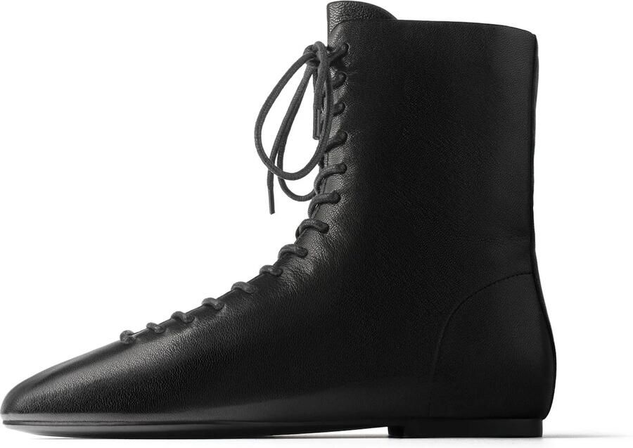 L37 HANDMADE SHOES Enkellaarsje 'LESS IS ALWAYS MORE' zwart