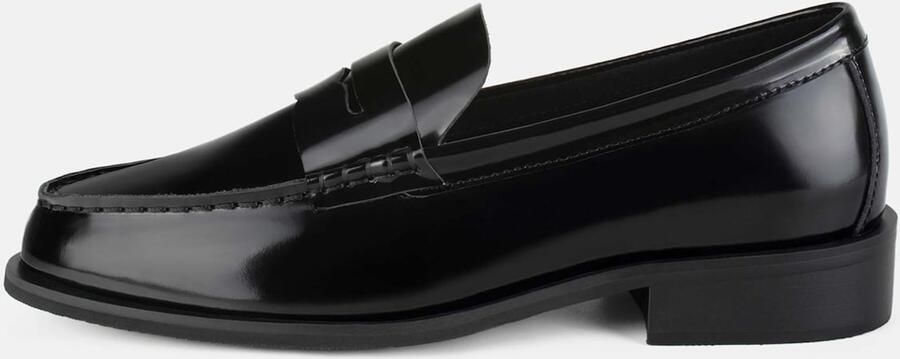 L37 HANDMADE SHOES Instappers 'TO MAKE IT EASIER' zwart