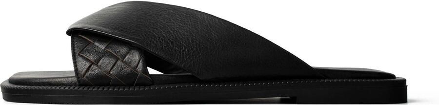 L37 HANDMADE SHOES Instappers 'VICTORY' zwart