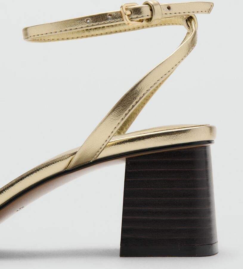 MANGO Sandalen met riem 'RAY' goud - Foto 5