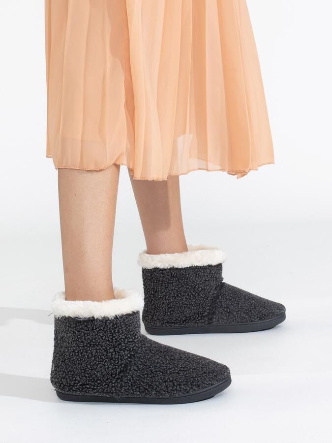 Minnetonka Boots 'Betty' donkergrijs - Foto 5