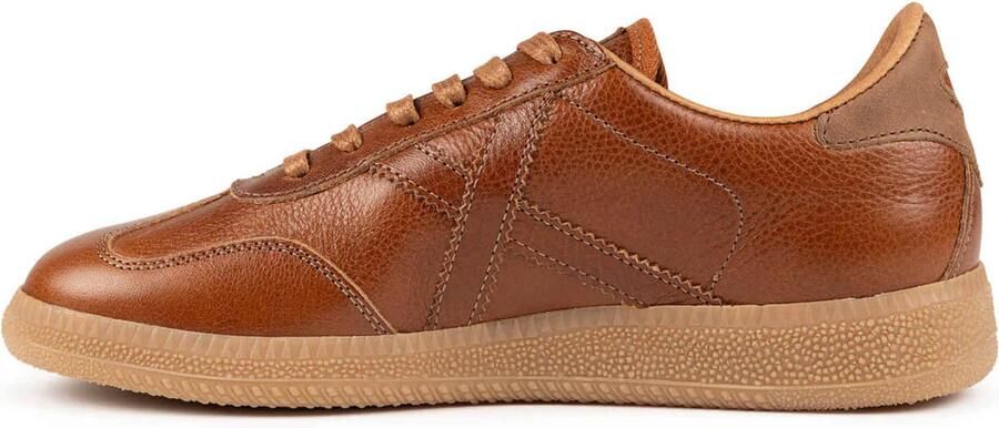 MUNICH Sneakers laag 'BARRU' cognac