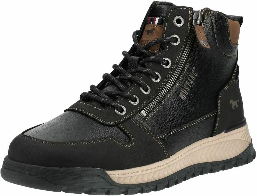 MUSTANG Veterboots karamel zwart