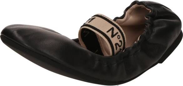 N°21 Ballerina met riempjes