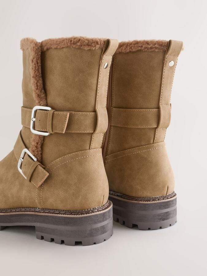 Next Dames Forever Comfort enkellaarzen met dubbele gesp voering van imitatiebont en extra brede pasvorm Bruin - Foto 4