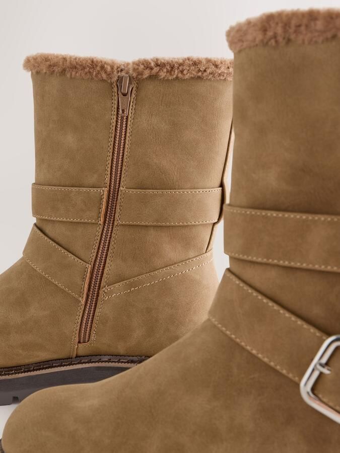 Next Dames Forever Comfort enkellaarzen met dubbele gesp voering van imitatiebont en extra brede pasvorm Bruin - Foto 5