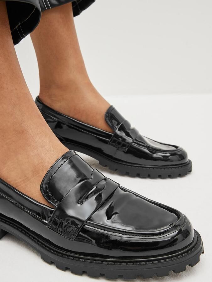 Next Dames Loafers van lakleer met dikke zool Zwart - Foto 5