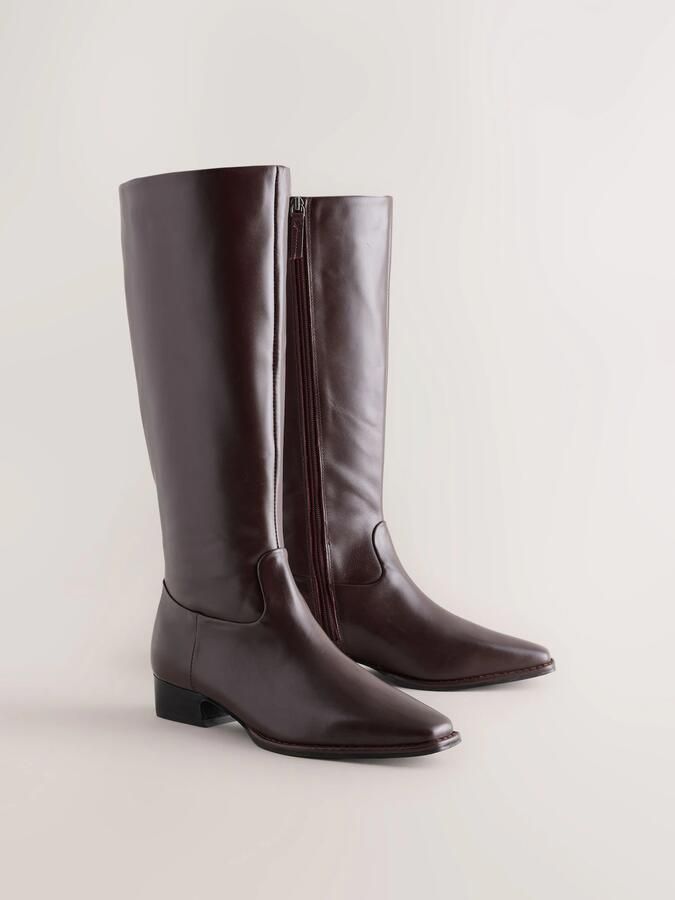 Next Dames Forever Comfort smalle laarzen met normale pasvorm Leren knielaarzen in cowboystijl met beitelneus Rood - Foto 2