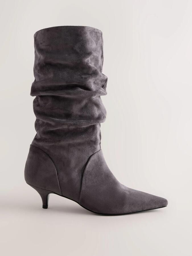 Next Dames Forever Comfort slappe laarzen met kittenhak en puntige neus Grijs - Foto 2