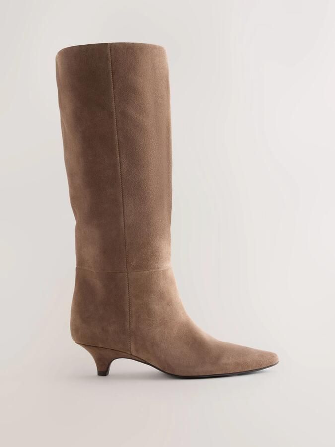 Next Dames N. Premium knielaarzen met kittenhak en puntige neus Bruin - Foto 3