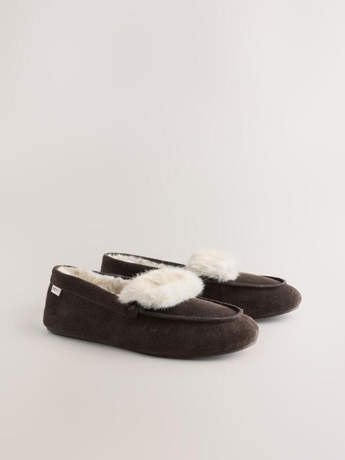 Next Dames Bontgevoerde suède moccassinpantoffels met omslag Bruin - Foto 3