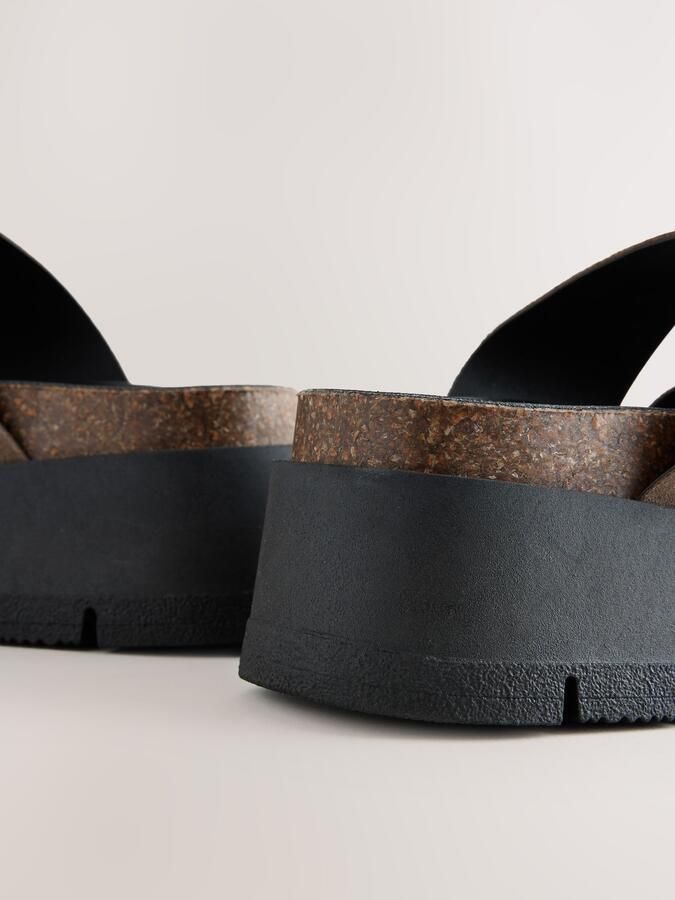 Next Dames Leren sandalen met gesp en bandjes Crème - Foto 4