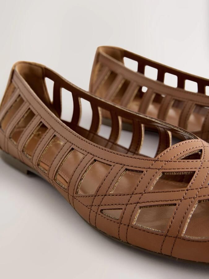 Next Dames Forever Comfort lage schoenen met open neus Bruin - Foto 4