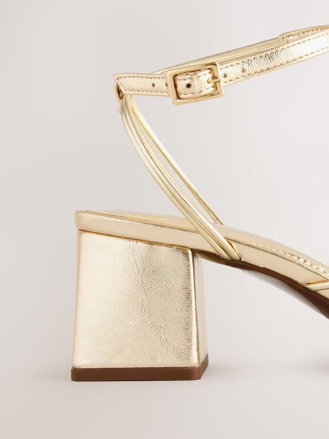 Next Sandalen met riem 'Forever Comfort' goud - Foto 4