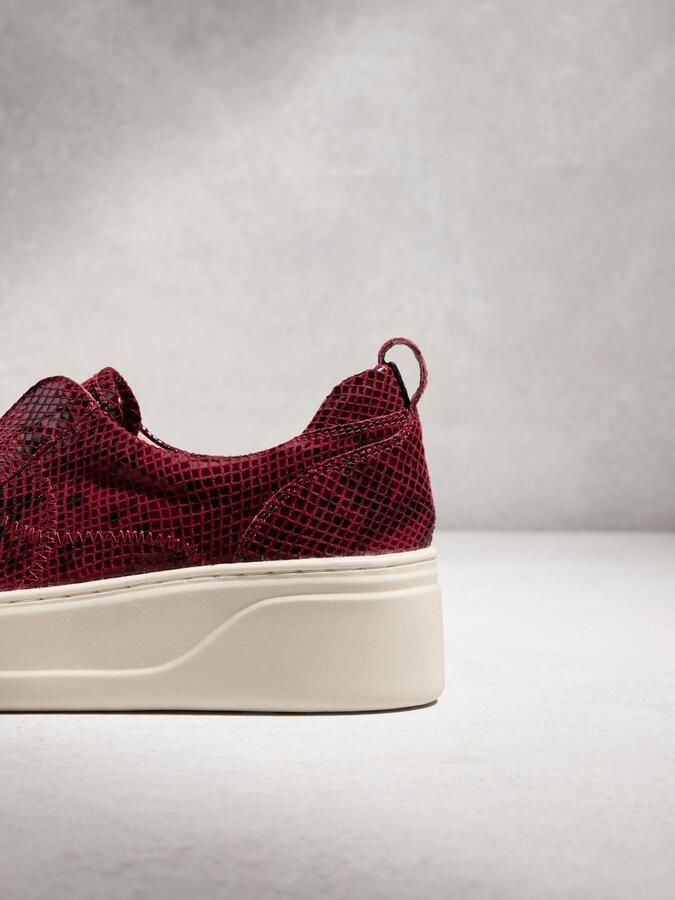 Next Dames Signature leren sneakers met dikke sleehak en plateauzool Rood - Foto 3