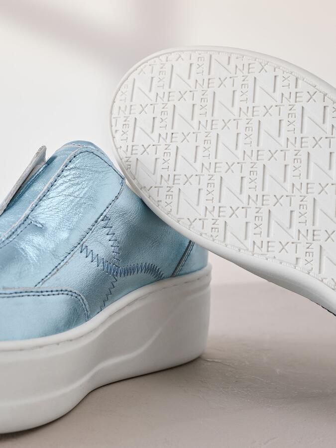 Next Dames Signature leren sneakers met dikke sleehak en plateauzool Blauw - Foto 6