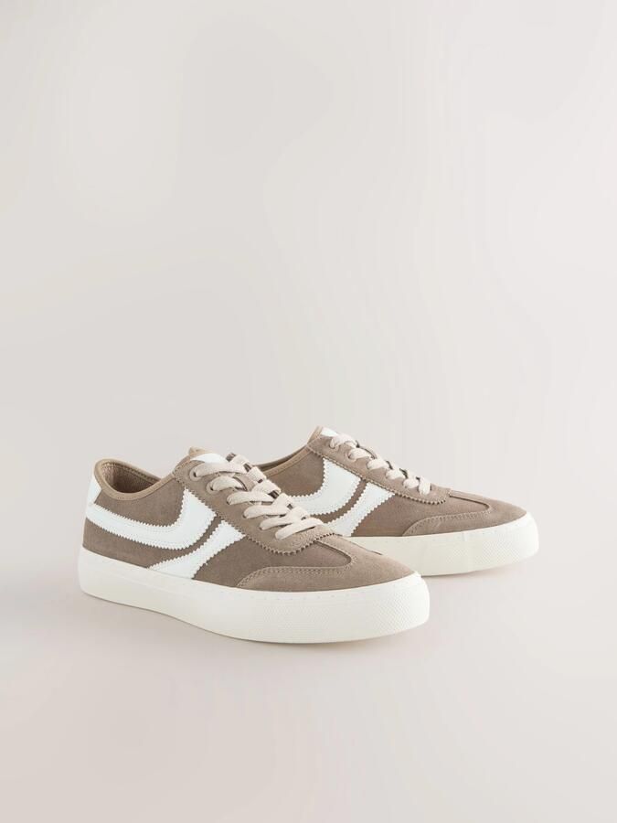 Next Dames Forever Comfort suède skatersneakers met veters en strepen aan de zijkant Bruin - Foto 3