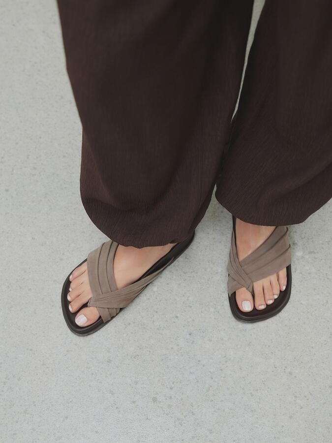 Next Teenslipper 'N. Premium' taupe - Foto 5