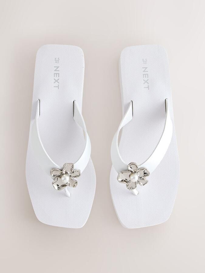 Next Dames Teenslippers met sleehak versiering en hardware Wit - Foto 6