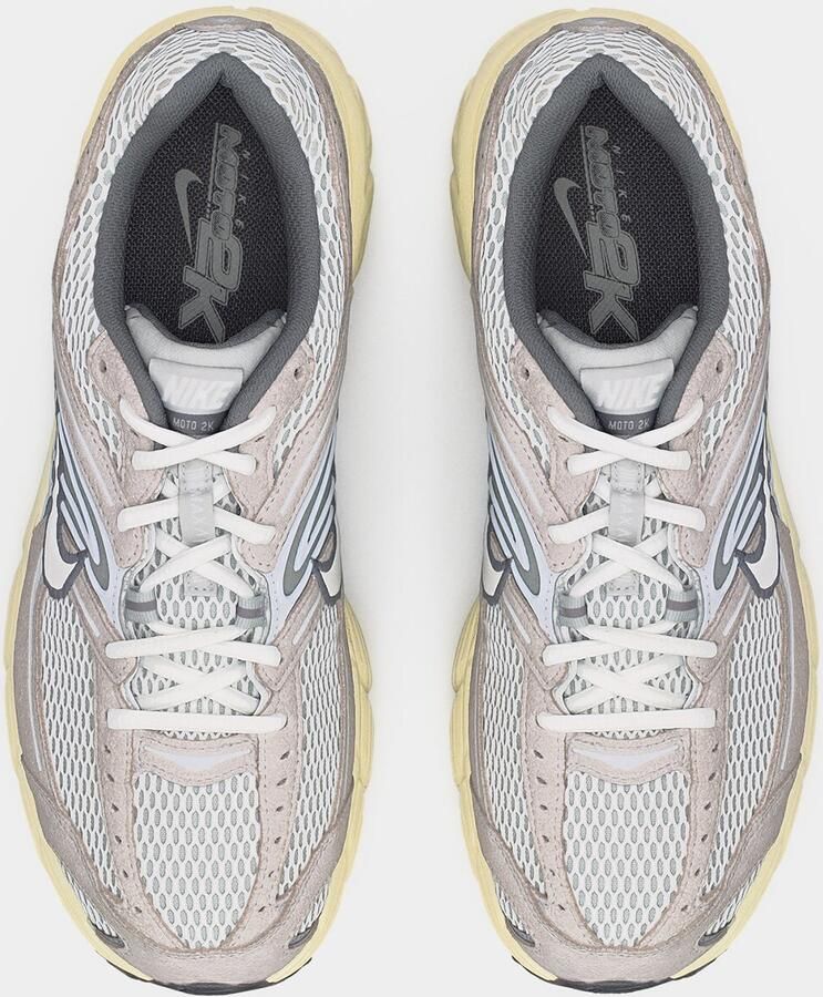 Nike Sportswear Sneakers laag 'AIR MAX MOTO 2K' crème lichtgrijs donkergrijs - Foto 3
