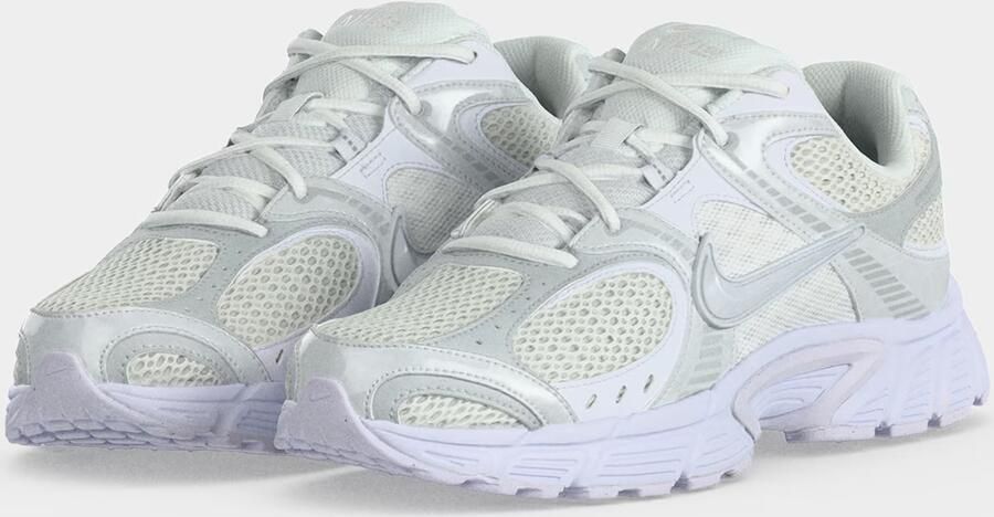 Nike Sportswear Sneakers laag 'V5 RNR' lichtgeel wit - Foto 9