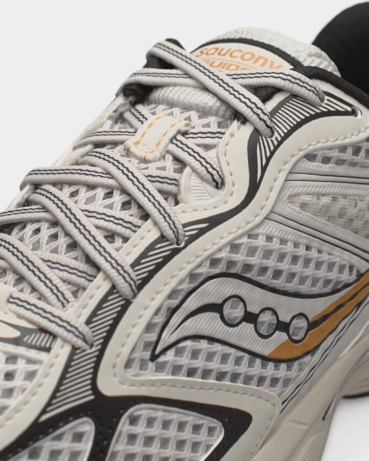 Saucony Sneakers laag 'PROGRID GUIDE 7' ecru donkeroranje zwart - Foto 11