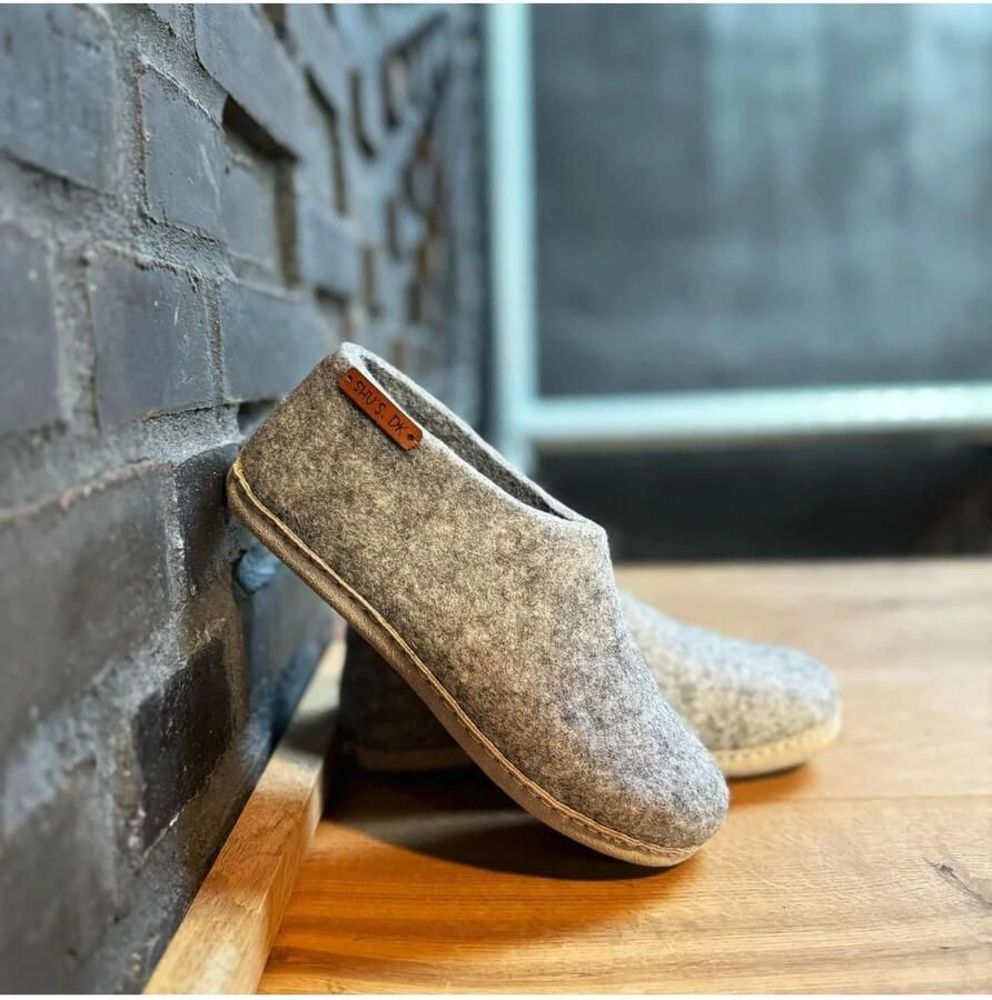 SHUS walk with nature Huisschoenen 'Uldhjemmesko (100% ren uld) m sål i skind Dansk Design fra SHUS' grijs - Foto 2