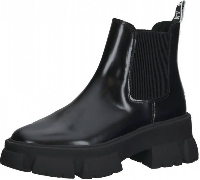 Steve Madden Chelsea boots