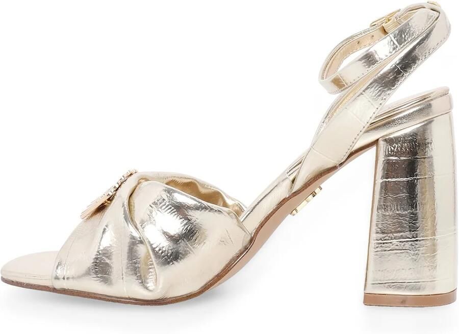 STEVE MADDEN Sandalen met riem 'Montage' goud