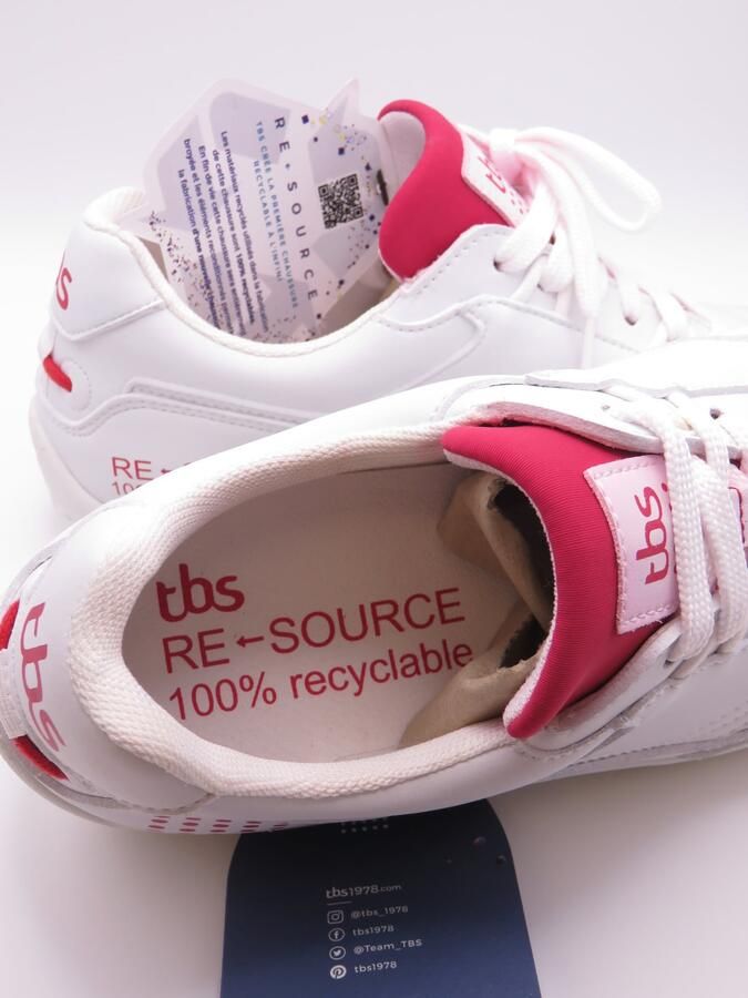 TBS Sportieve veterschoen 'Re-Source' wit - Foto 3