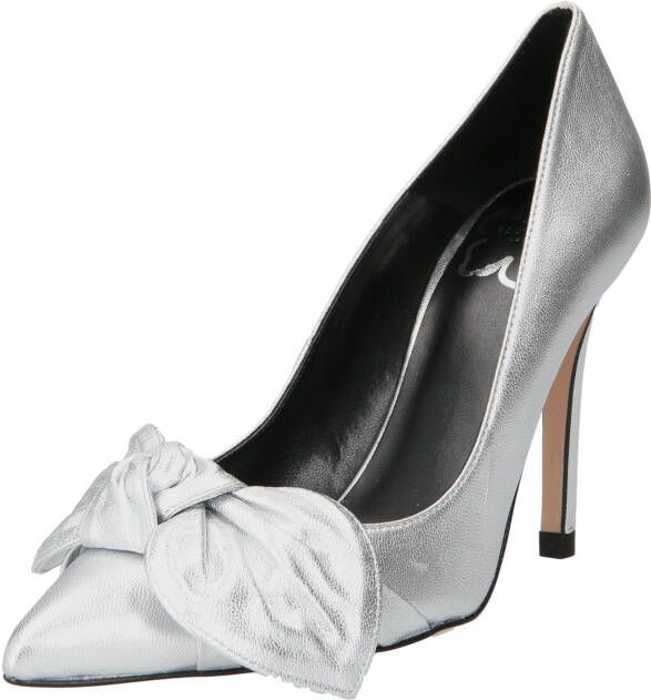 Ted Baker Sandalen Ryal 100mm Metallic Bow Court Shoe in zilver