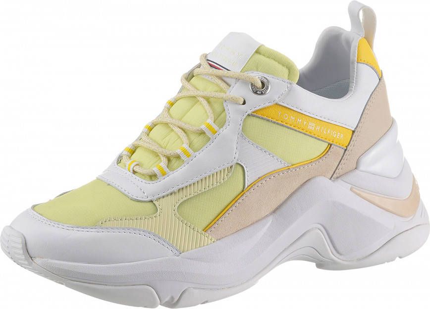 Tommy Hilfiger Sneakers met sleehak FASHION WEDGE SNEAKER met een logo  opschrift - Schoenen.nl