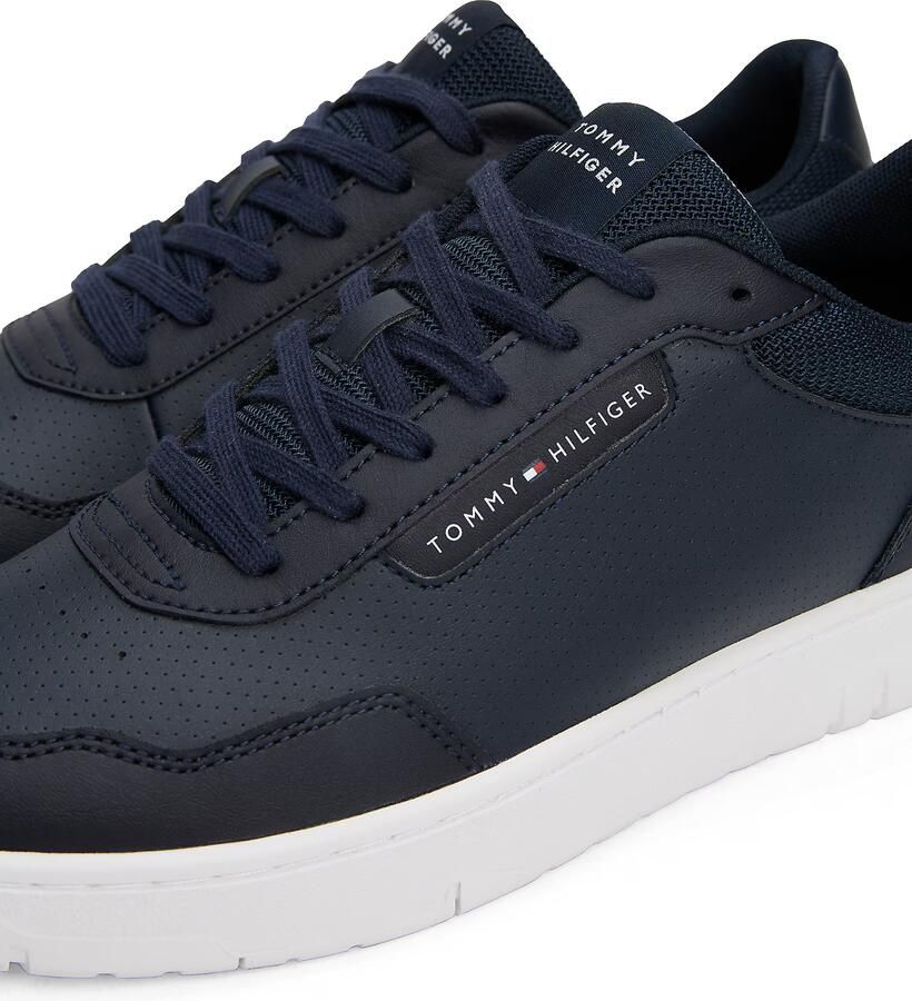Tommy Hilfiger Plateausneakers TH BASKET CORE LTH PINPERF vrijetijdsschoen lage schoen veterschoen met gepolsterde schacht - Foto 5