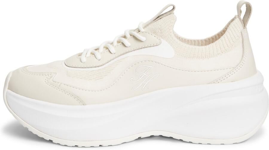 TOMMY HILFIGER Sneakers laag 'WAVE RUNNER' crème