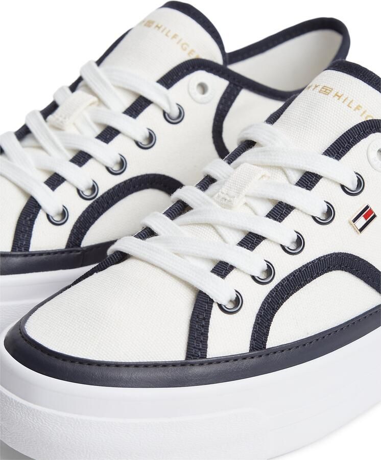 TOMMY HILFIGER Sneakers laag zwart wit - Foto 2
