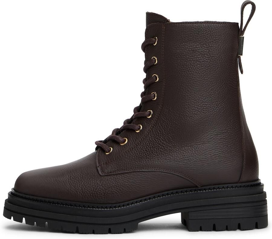 Tommy Hilfiger Veterschoenen TH PLAQUE PEBBLE LACE BOOT WARM blokhak veterenkellaars met th-sier element op de hiel