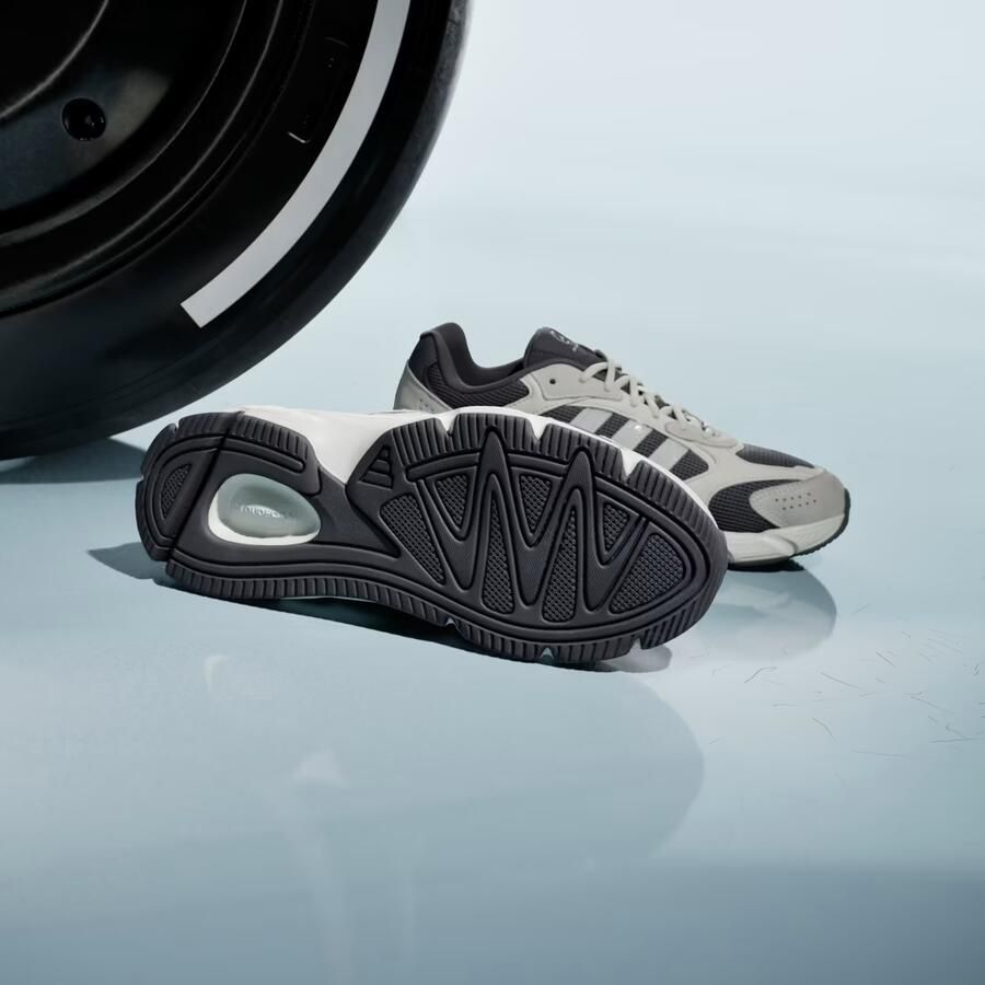 Adidas CRAZYCHAOS 2000 MERCEDES AMG PETRONAS F1 TEAM SCHOENEN - Foto 3