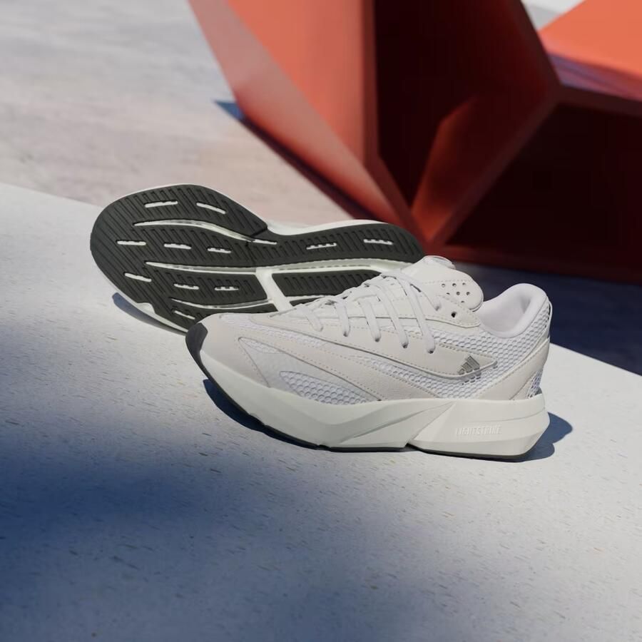 Adidas Sportswear Lightblaze Sneaker Running in beige formaten: 37.333 - Foto 9