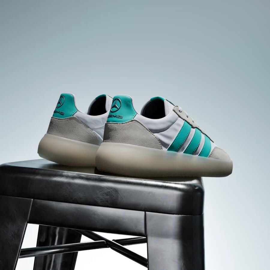 Adidas Perfor ce MERCEDES AMG PETRONAS FORMULA ONE TEAM BARREDA DECODE SCHOENEN Unisex Wit - Foto 6